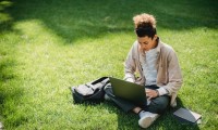 函授与业余、脱产的区别是什么？哪位教授分析一下，我们一起学习？